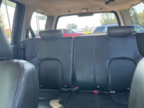 Used 2011 Nissan Xterra PRO-4X w/ Pro-4x Leather Pkg AWD/4WD image 18