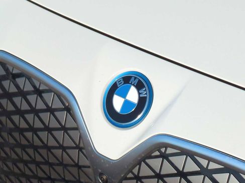 Certified 2025 BMW i4 xDrive40i w/ Premium Package image 11