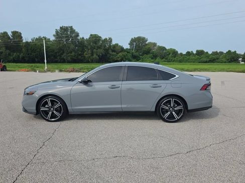 Used 2024 Honda Accord Sport image 10
