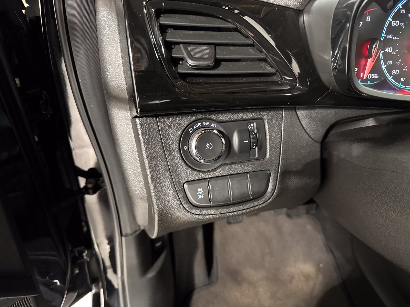 Used 2017 Chevrolet Spark LT FWD image 17