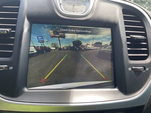 Used 2022 Chrysler 300 Touring L w/ Safetytec Plus Group RWD image 25