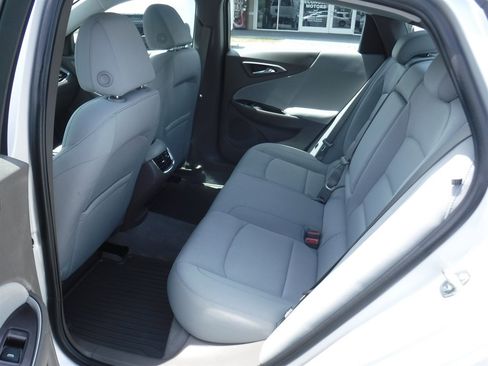Used 2022 Chevrolet Malibu LT FWD image 8