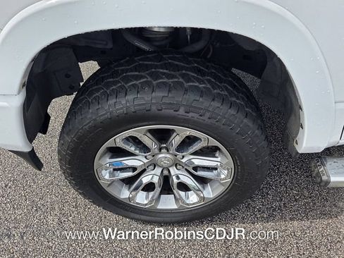 Used 2021 RAM 1500 Laramie w/ Sport Appearance Package AWD/4WD image 19