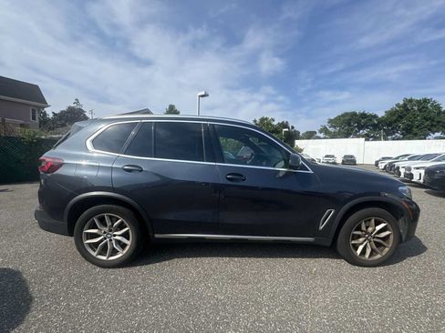Used 2022 BMW X5 xDrive40i w/ Premium Package AWD/4WD image 8