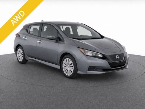 Used 2025 Nissan Leaf S FWD image 2