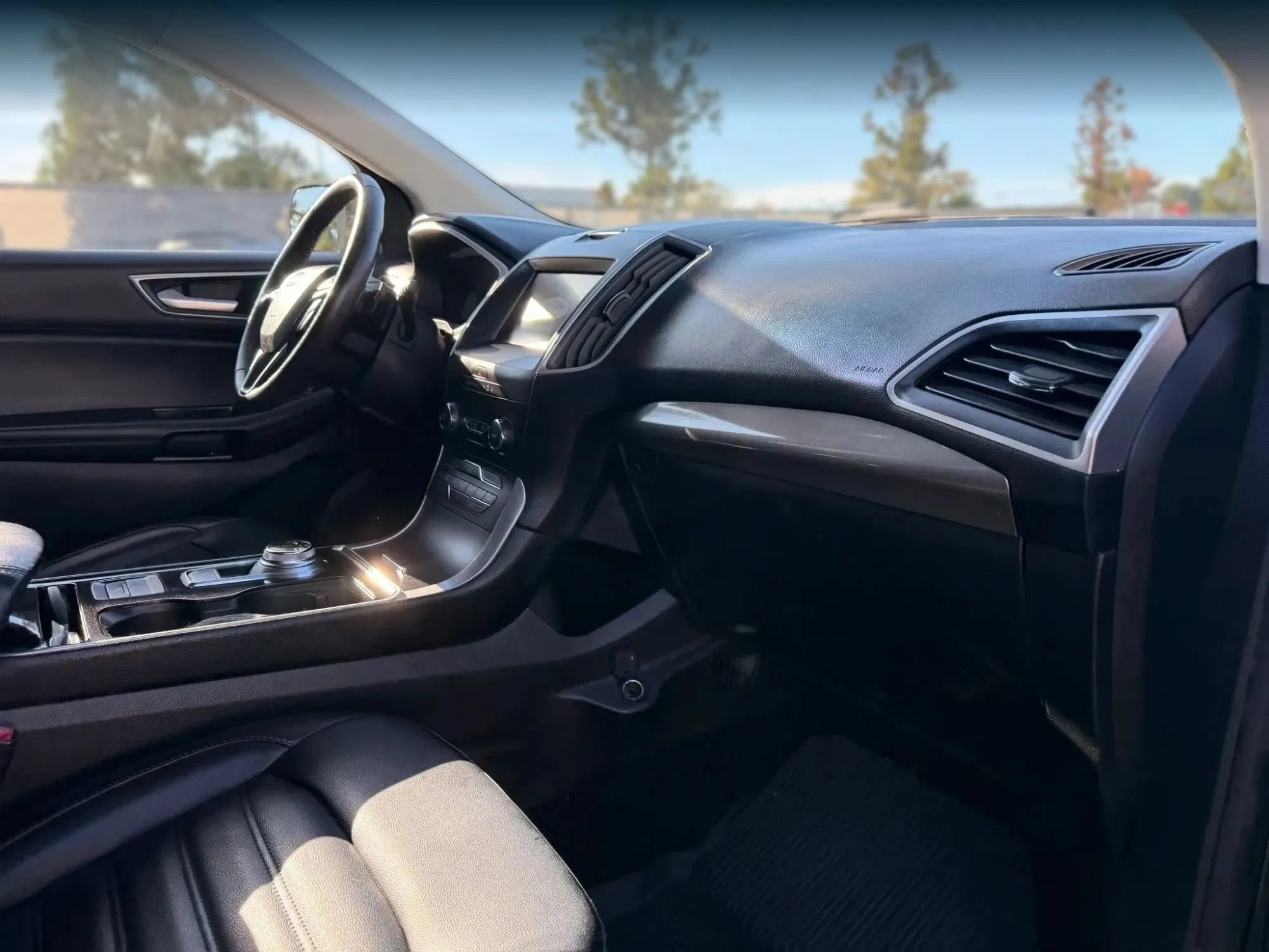 Used 2019 Ford Edge SEL w/ Equipment Group 201A AWD/4WD image 19