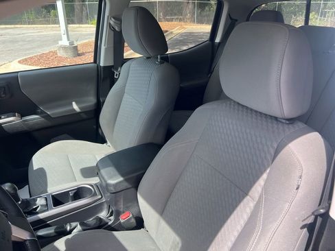 Used 2023 Toyota Tacoma SR5 RWD image 10