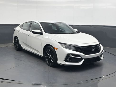 Used 2020 Honda Civic Sport image 2