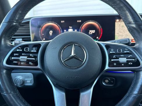 Used 2022 Mercedes-Benz GLS 450 4MATIC image 25