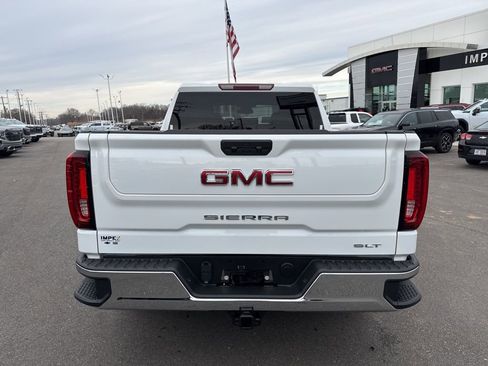 Used 2026 GMC Sierra 1500 SLT AWD/4WD image 4