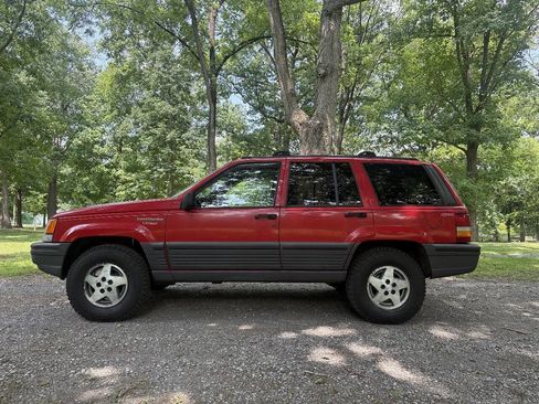 Used 1995 Jeep Grand Cherokee Laredo AWD/4WD image 11