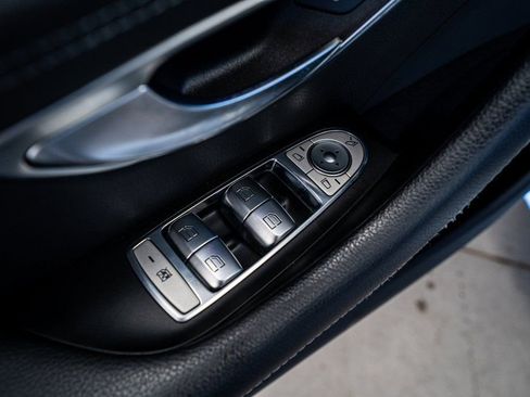 Used 2022 Mercedes-Benz CLS 450 4MATIC w/ Premium Package image 33