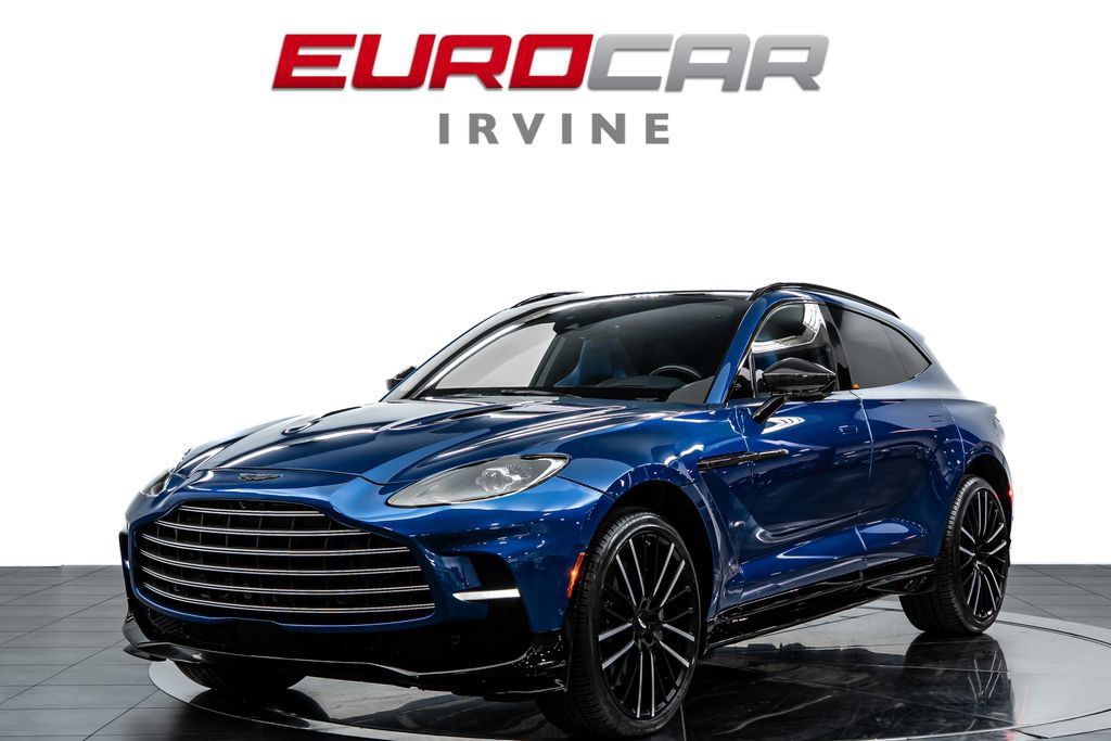 Used 2023 Aston Martin DBX 707 AWD/4WD image 1