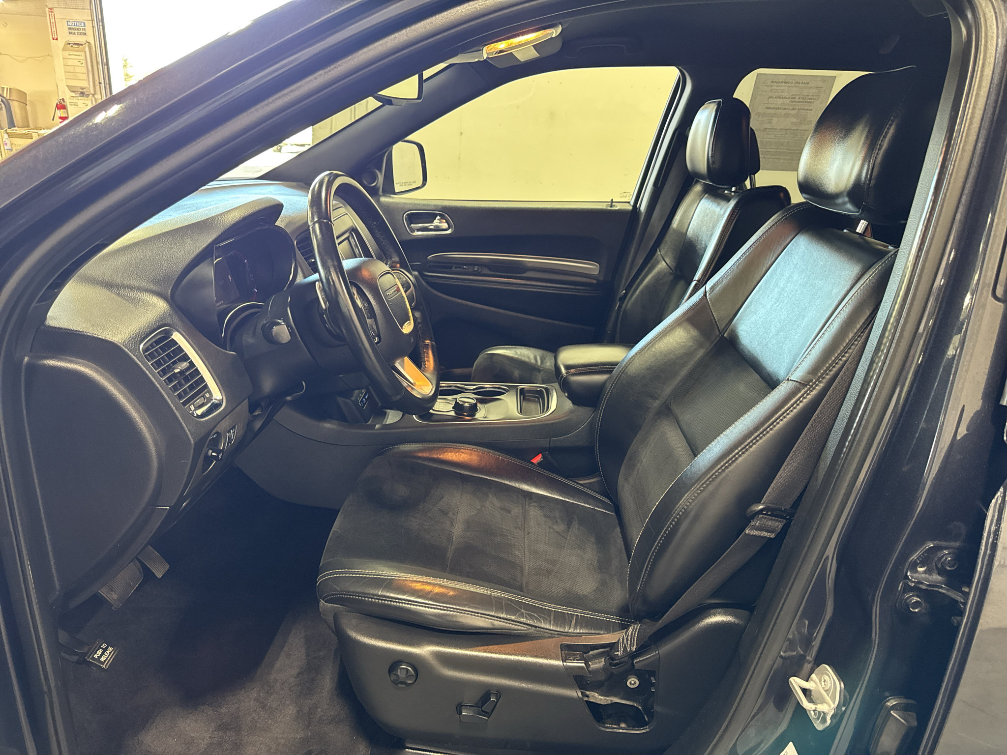 Used 2016 Dodge Durango SXT w/ Rallye Appearance Group AWD/4WD image 24