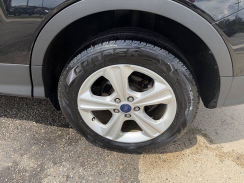 Used 2016 Ford Escape SE w/ Equipment Group 201A FWD image 13