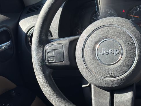 Used 2014 Jeep Patriot Sport w/ Power Value Group FWD image 27