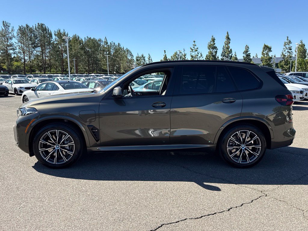 Certified 2024 BMW X5 xDrive50e w/ M Sport Package AWD/4WD image 13
