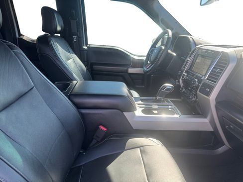 Used 2016 Ford F150 Lariat image 15