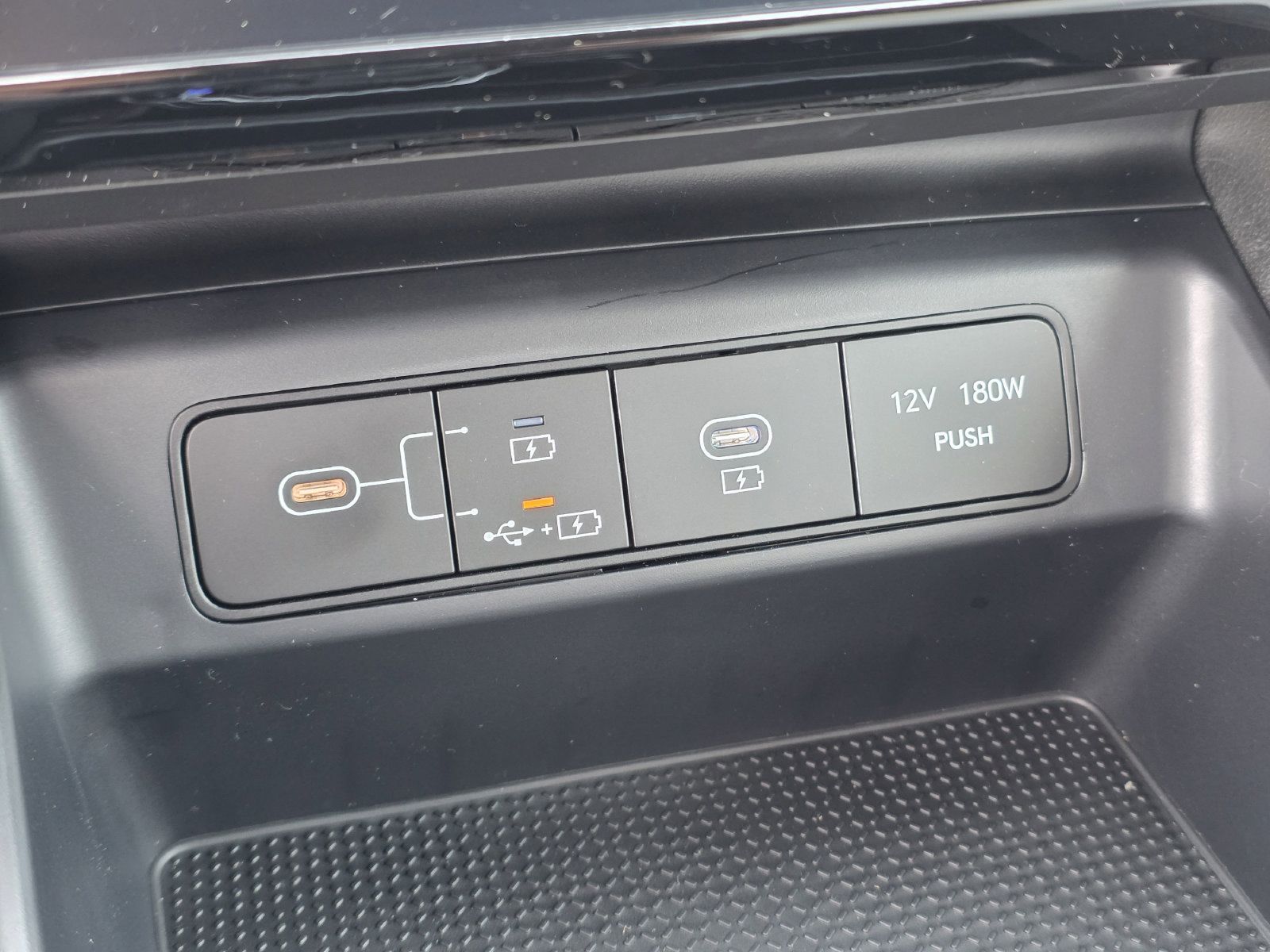 Used 2026 Hyundai Santa Cruz SEL FWD image 25