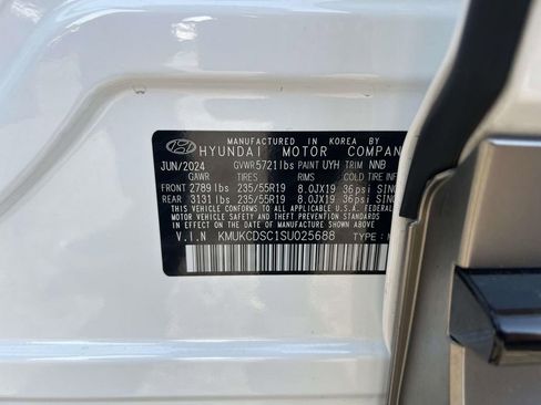 Certified 2025 Genesis GV60 Advanced AWD/4WD image 19