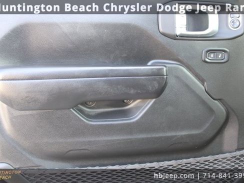 Used 2021 Jeep Wrangler Unlimited Islander image 10