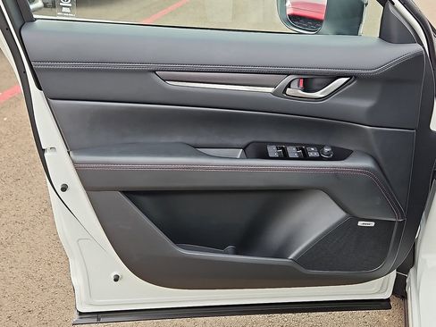 New 2025 MAZDA CX-5 Carbon Edition image 17