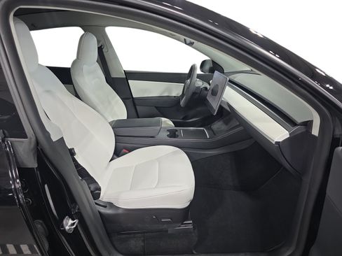 Certified 2022 Tesla Model Y Performance AWD/4WD image 13