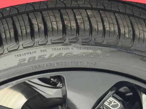 Used 2019 Bentley Bentayga AWD/4WD image 45