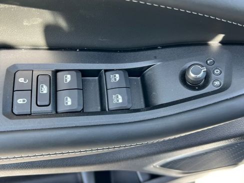 New 2026 Jeep Grand Cherokee L Limited AWD/4WD image 15