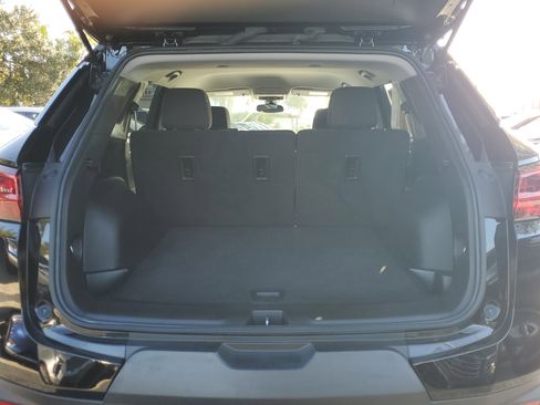 Used 2023 Chevrolet Blazer LT image 9