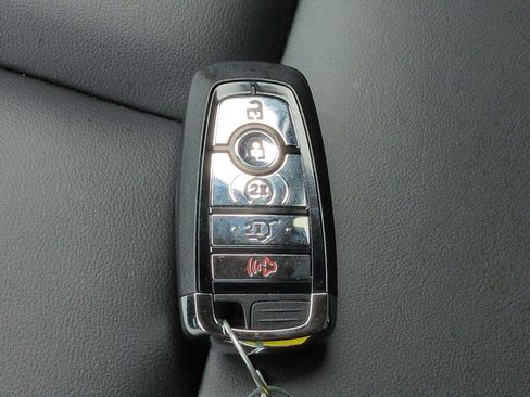 Used 2026 Lincoln Corsair Premiere FWD image 28