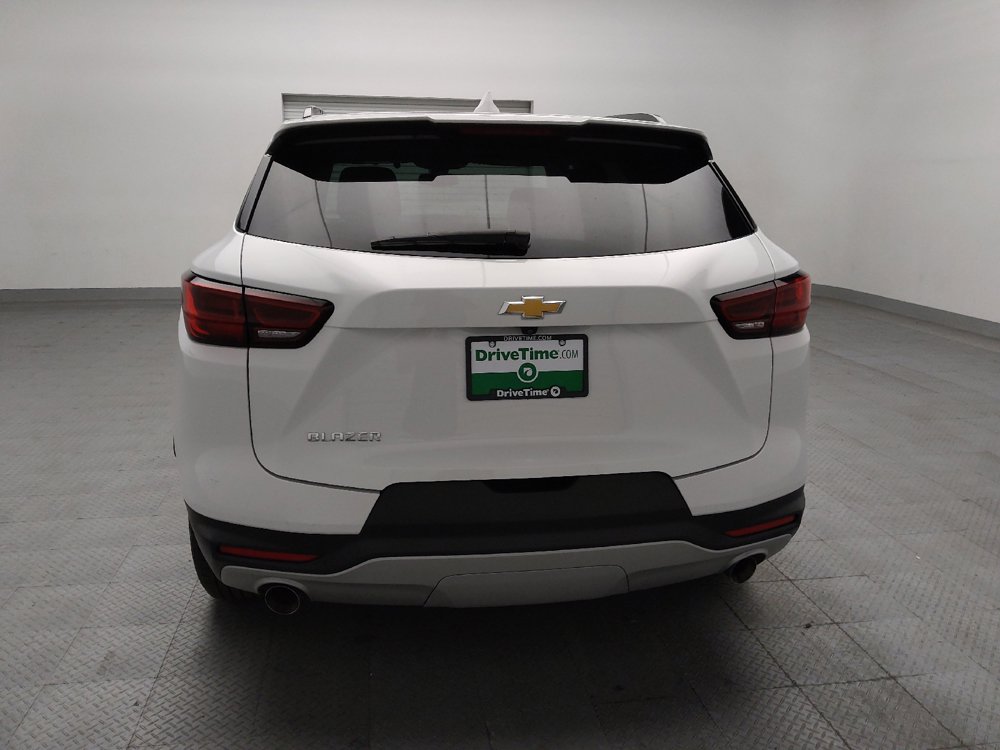 Used 2024 Chevrolet Blazer LT w/ Convenience Package FWD image 6