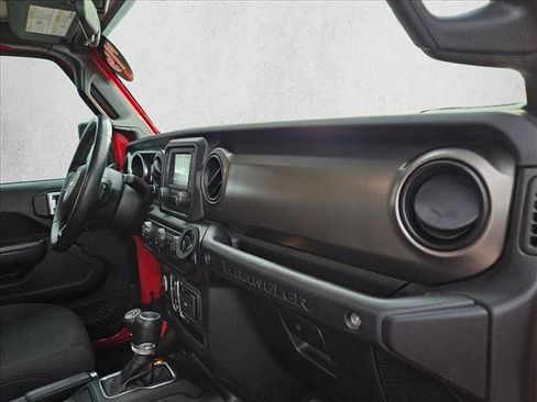 Used 2019 Jeep Wrangler Unlimited Sport S AWD/4WD image 22