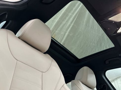 New 2026 BMW 330i Sedan w/ M Sport Package image 16