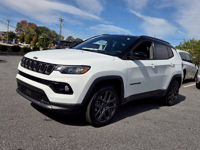 Used 2026 Jeep Compass Limited AWD/4WD image 3