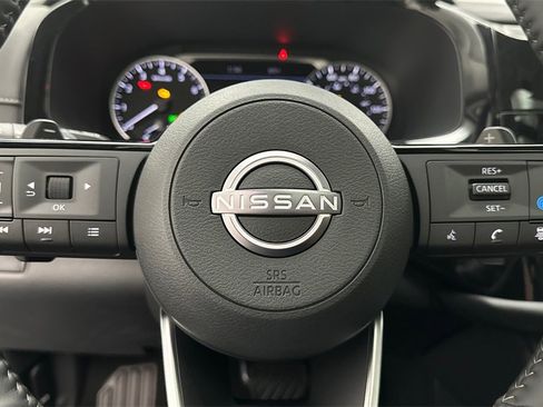 New 2025 Nissan Pathfinder SL w/ SL Premium Package image 16