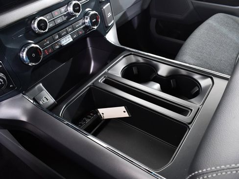 New 2026 Ford F150 XLT w/ Equipment Group 302A MID image 32