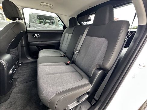 Used 2024 Hyundai Ioniq 5 SEL AWD/4WD image 16