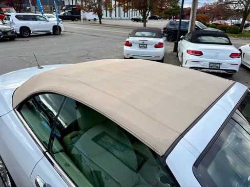 Used 2011 Chrysler 200 Limited FWD image 28