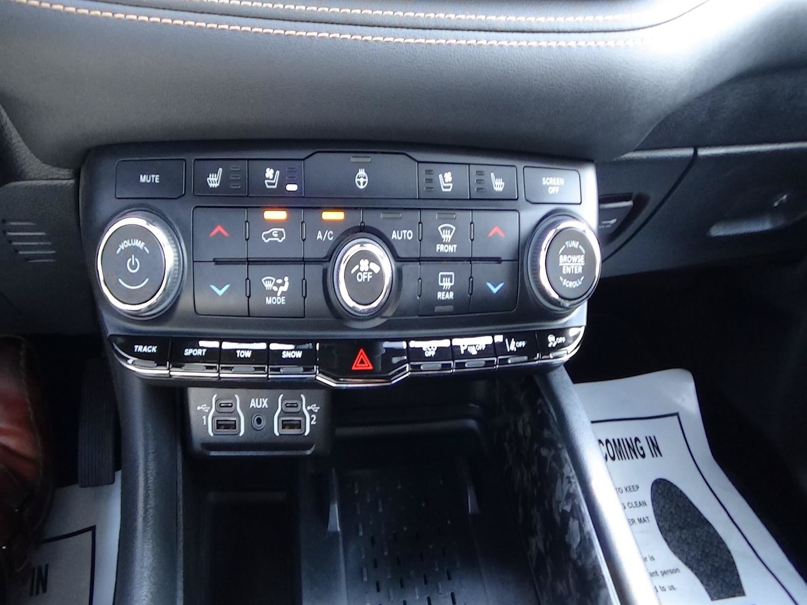 Certified 2025 Dodge Durango R/T AWD/4WD image 37