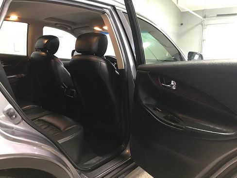 Used 2016 INFINITI QX50 Journey w/ Premium Package image 15