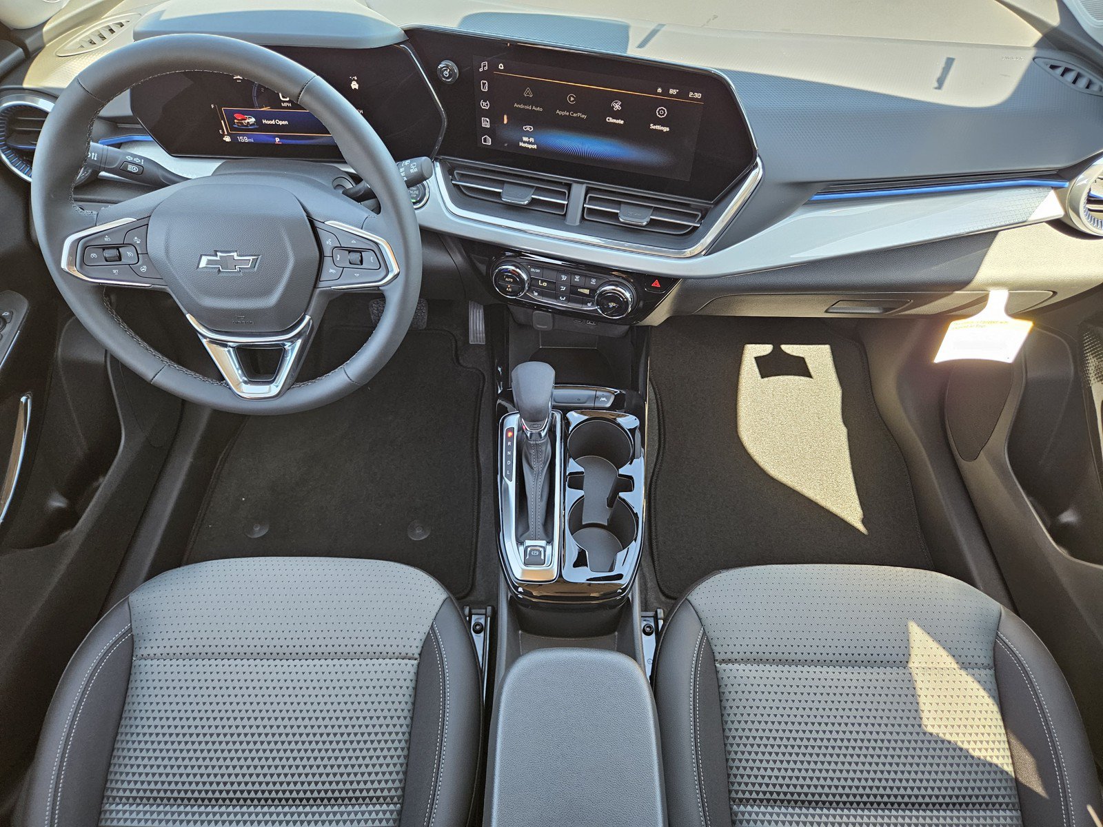 New 2026 Chevrolet Trax LT w/ Driver Confidence Package FWD image 18