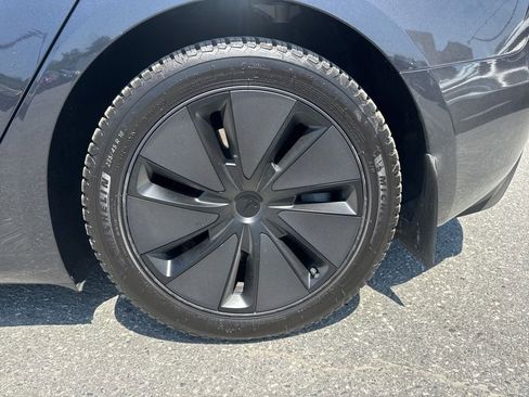 Used 2024 Tesla Model 3 Long Range AWD/4WD image 36