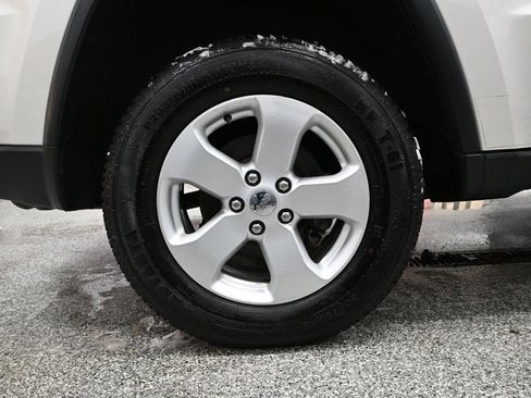 Used 2012 Jeep Grand Cherokee Laredo image 19