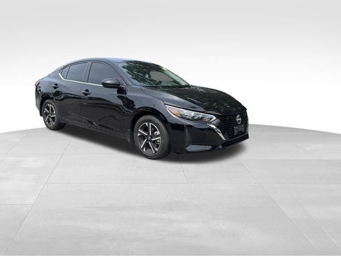 Used 2025 Nissan Sentra SV FWD image 9