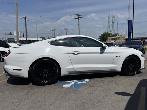 Used 2019 Ford Mustang GT Premium w/ GT Performance Package RWD image 4