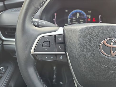 Used 2024 Toyota Grand Highlander XLE image 21