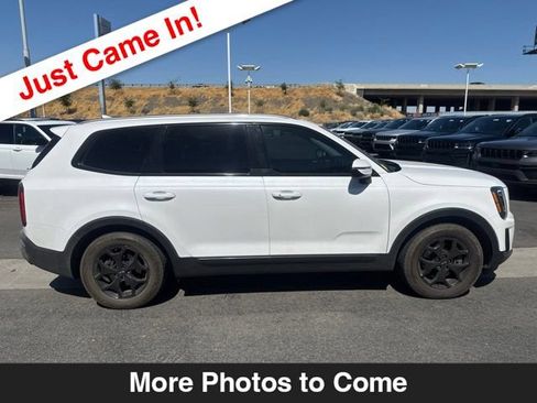 Used 2020 Kia Telluride EX w/ Towing Package FWD image 7