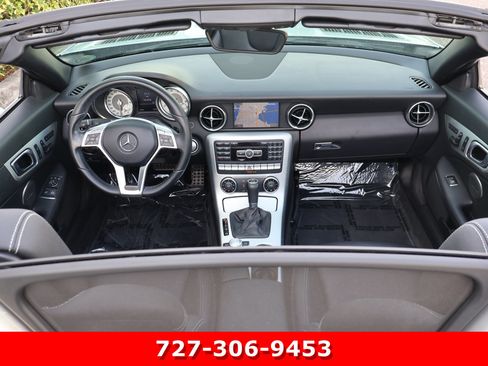 Used 2013 Mercedes-Benz SLK 350 image 4