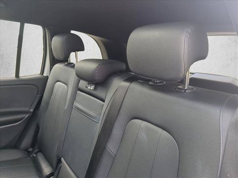 Used 2025 Mercedes-Benz GLB 250 image 19